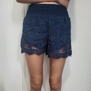 navy blue short